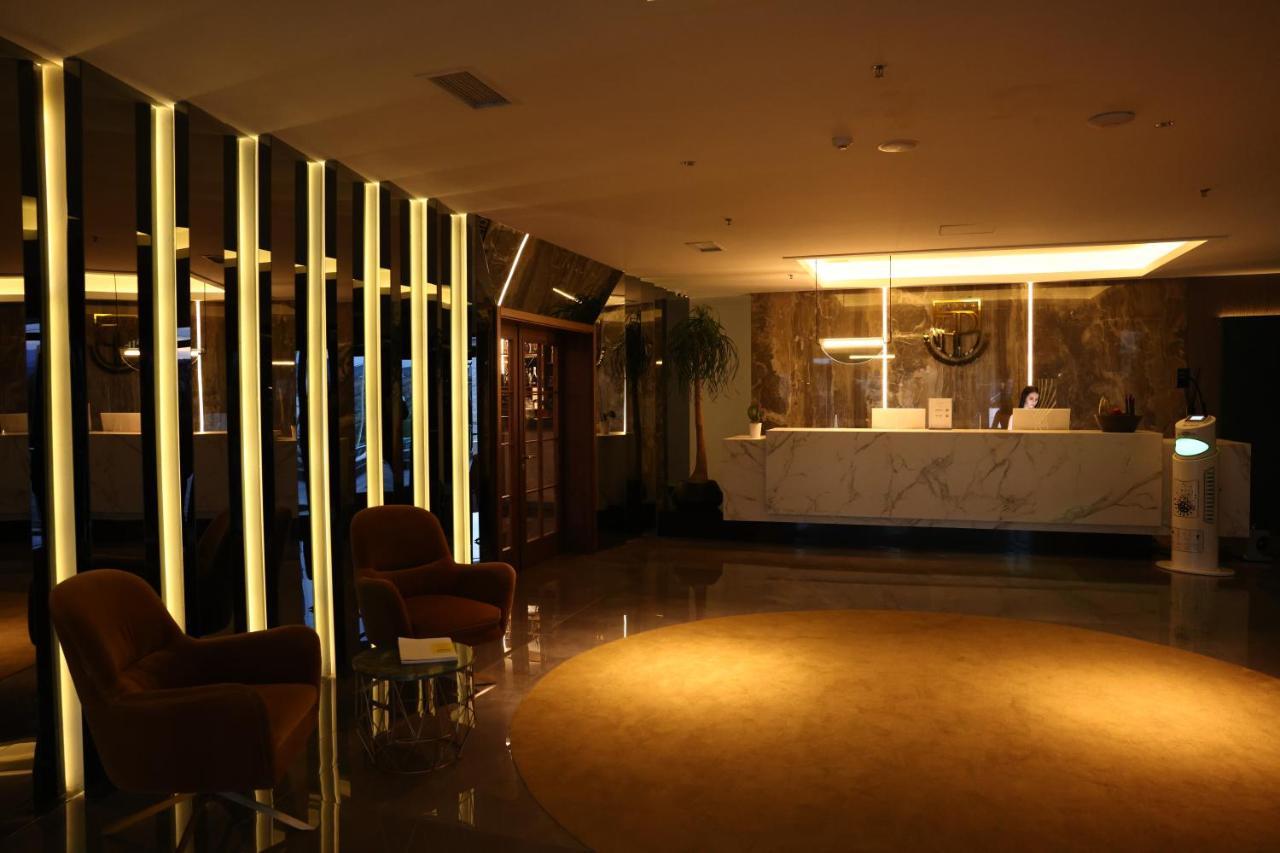 Palace Hotel & Spa Titova Mitrovica Exterior foto